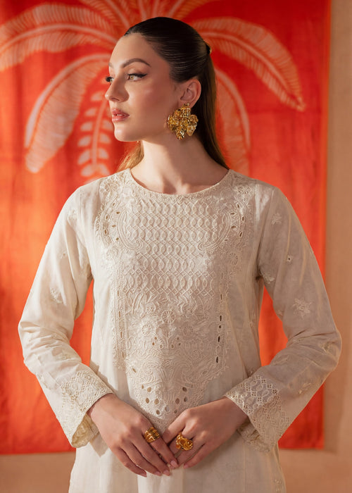 Anam Ivory